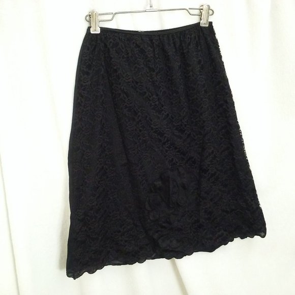 Vintage 70s-80s Lingerie Half Slip Skirt -M Scalloped Lace Layer Applique Nylon - Picture 2 of 11